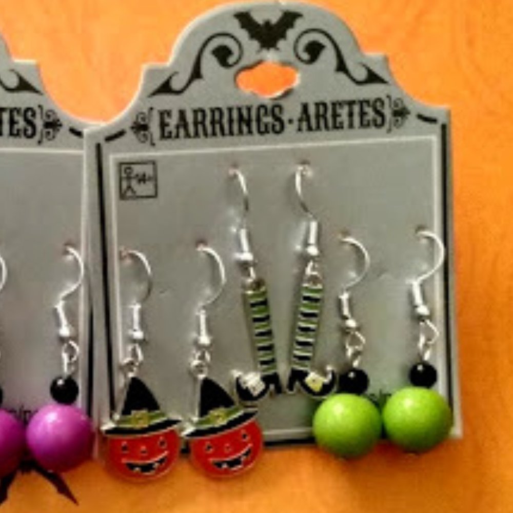 HAUNT COUTURE HALLOWEEN 6pc LOT PUMPKIN/WITCH HAT/WITCH BOOTS/SPIDER EARRINGS - Picture 4 of 9